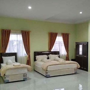 Suite executive